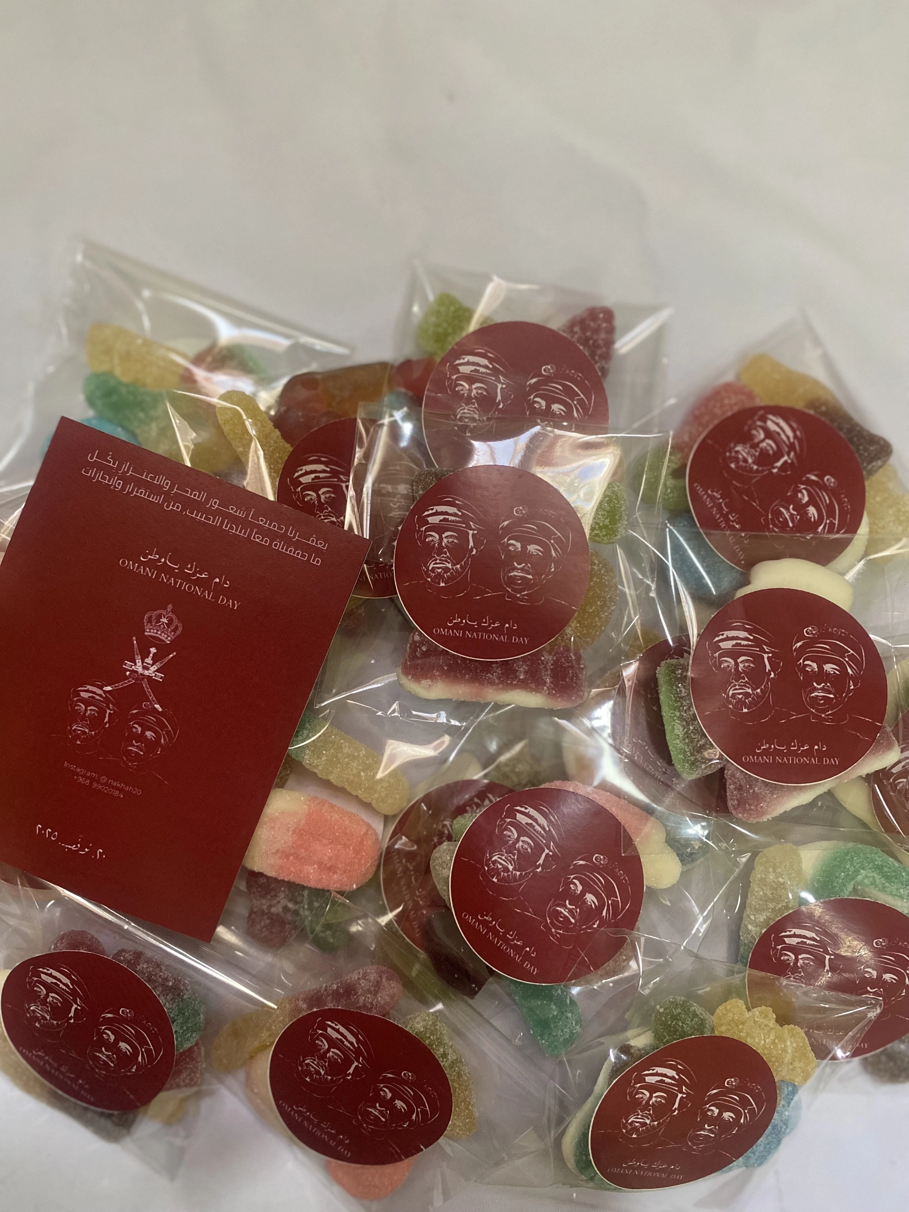 يتوفر عندي 118توزيعه جيلاتين لتسليم الفوري مع الاستكر اليوم الوطني سعر التوزيعه الحبه 100بيسه رقم التواصل 99020184