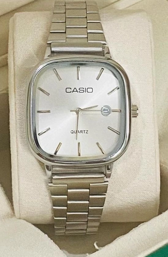 ساعات كاسيو رجالي و نسائي 3.5 ريال