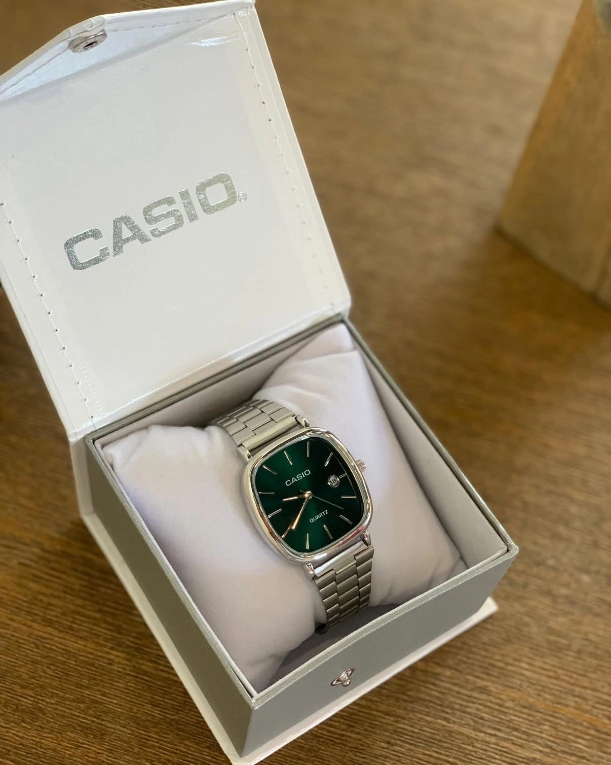 ساعات كاسيو رجالي و نسائي 3.5 ريال